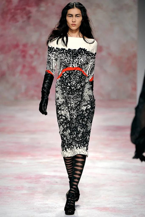 Prabal Gurung Siyah Beyaz Kadın Uzun Kollu Desenli Midi Boy Elbise
