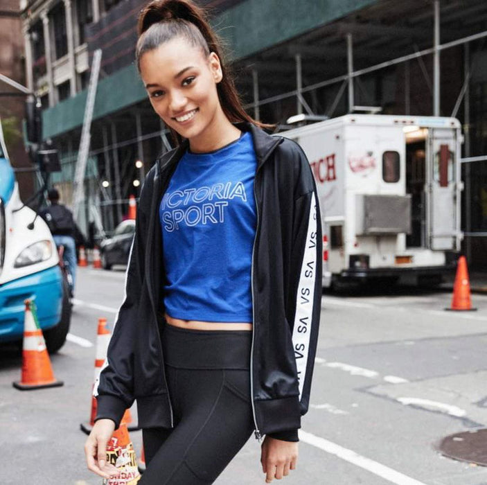 Victoria's Secret Lacivert Kadın Oversize Crop Tişört XS