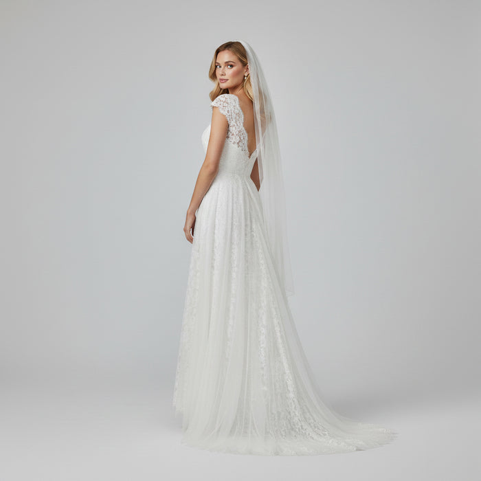 Özlem Süer Kadın Gelinlik S