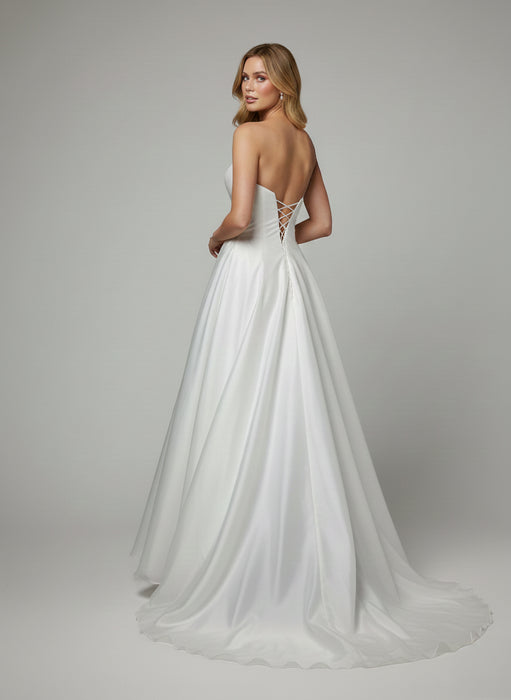 Rent İs The New Chic Beyaz Kadın Elbise S