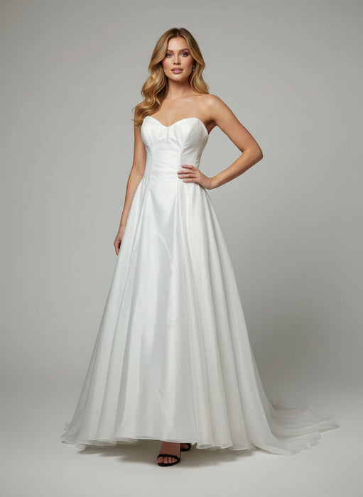 Rent İs The New Chic Beyaz Kadın Elbise S