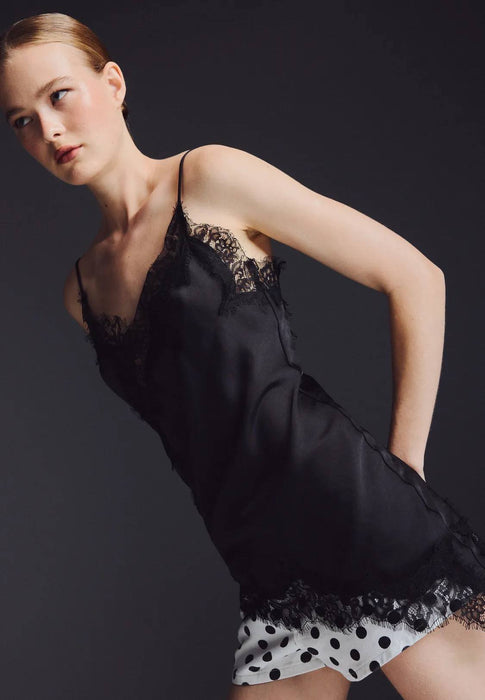 Stradivarius Siyah Kadın Dantelli Bluz XS