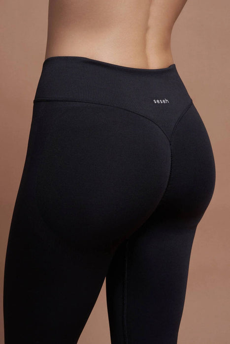 SESEH Terra Siyah Seamless Dikişsiz Scrunch Toparlayıcı Spor Tayt S