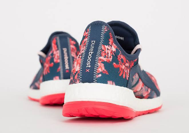Adidas Çiçekli Kadın Spor Ayakkabı 40